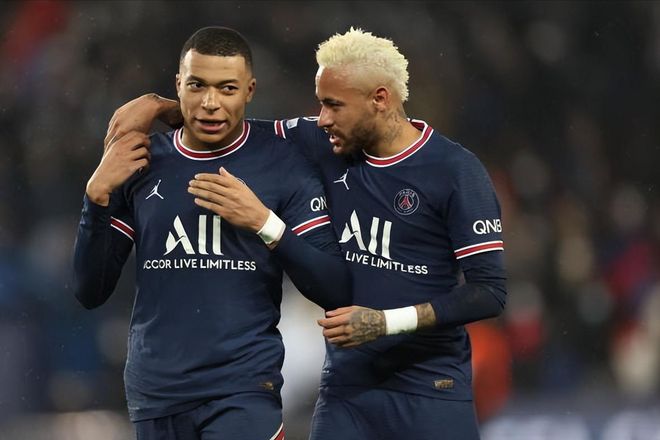 梦幻联动！比亚迪仰望U8入驻《和平精英》 可原地掉头