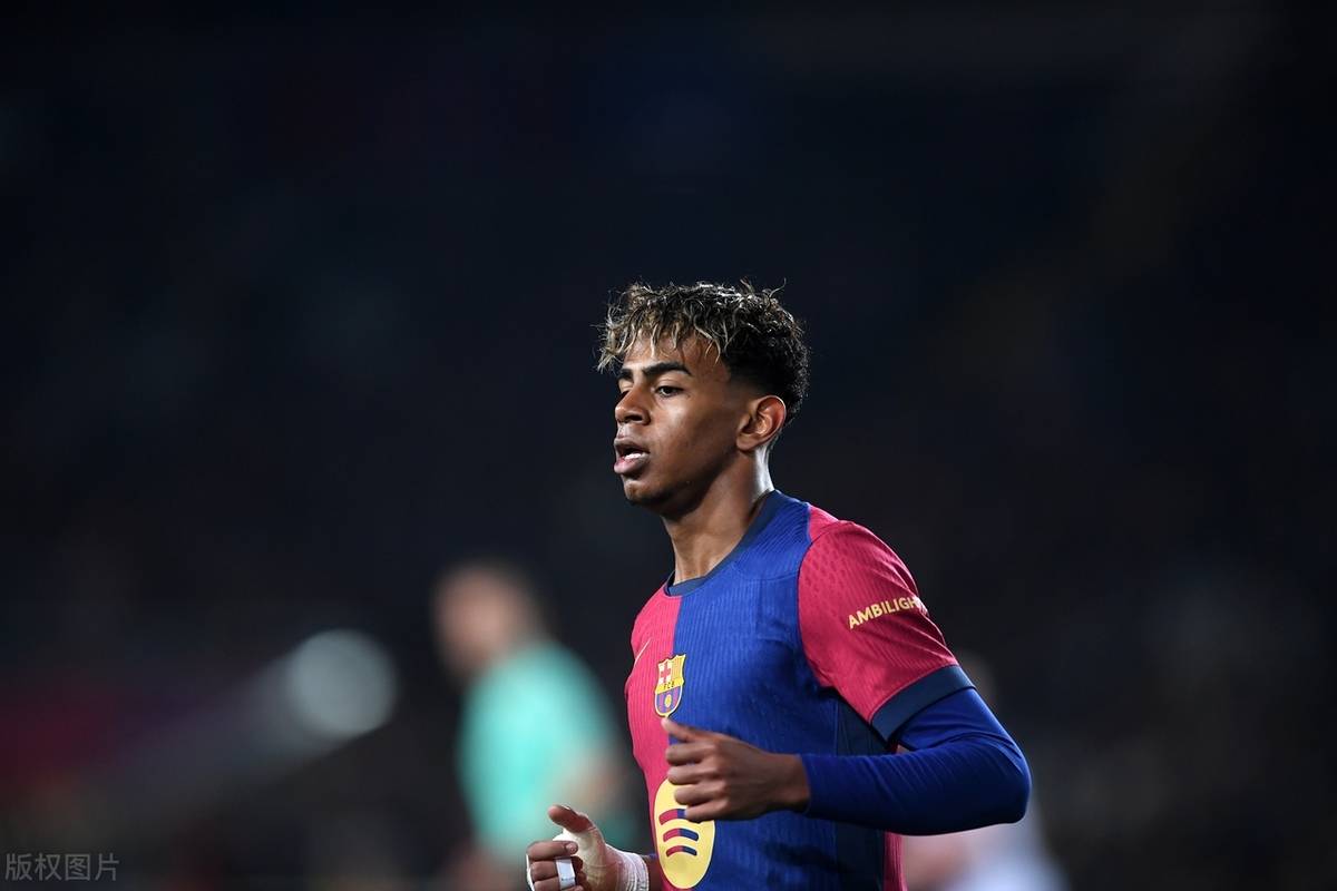 内策尔：卡尔谈想去皇马是目标和梦想，而不是急于完成转会