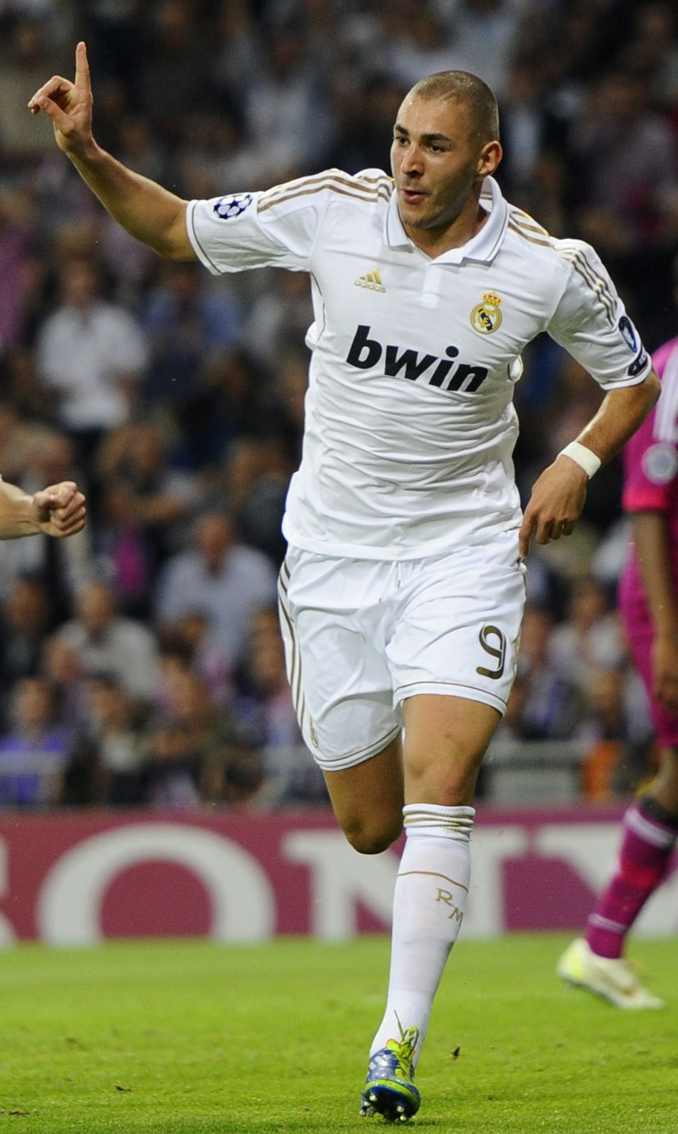 曼城6400万签约塞梅尼奥！近1年狂砸4.2亿 买进14名新援