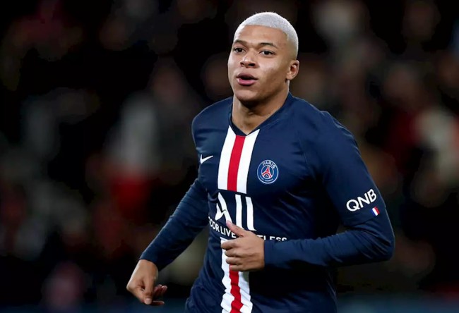 法兰克福vs多特蒙德：堂安律、克瑙夫首发