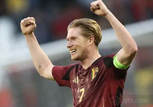 NEW ERA 携手 PlayStation 推出三十周年联名系列！