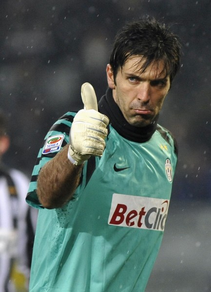 [NBA]奎克利三分绝杀 猛龙险胜黄蜂